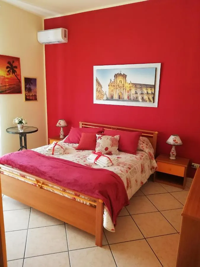 Enzo&Mary'S Apartment Syracuse Italy
